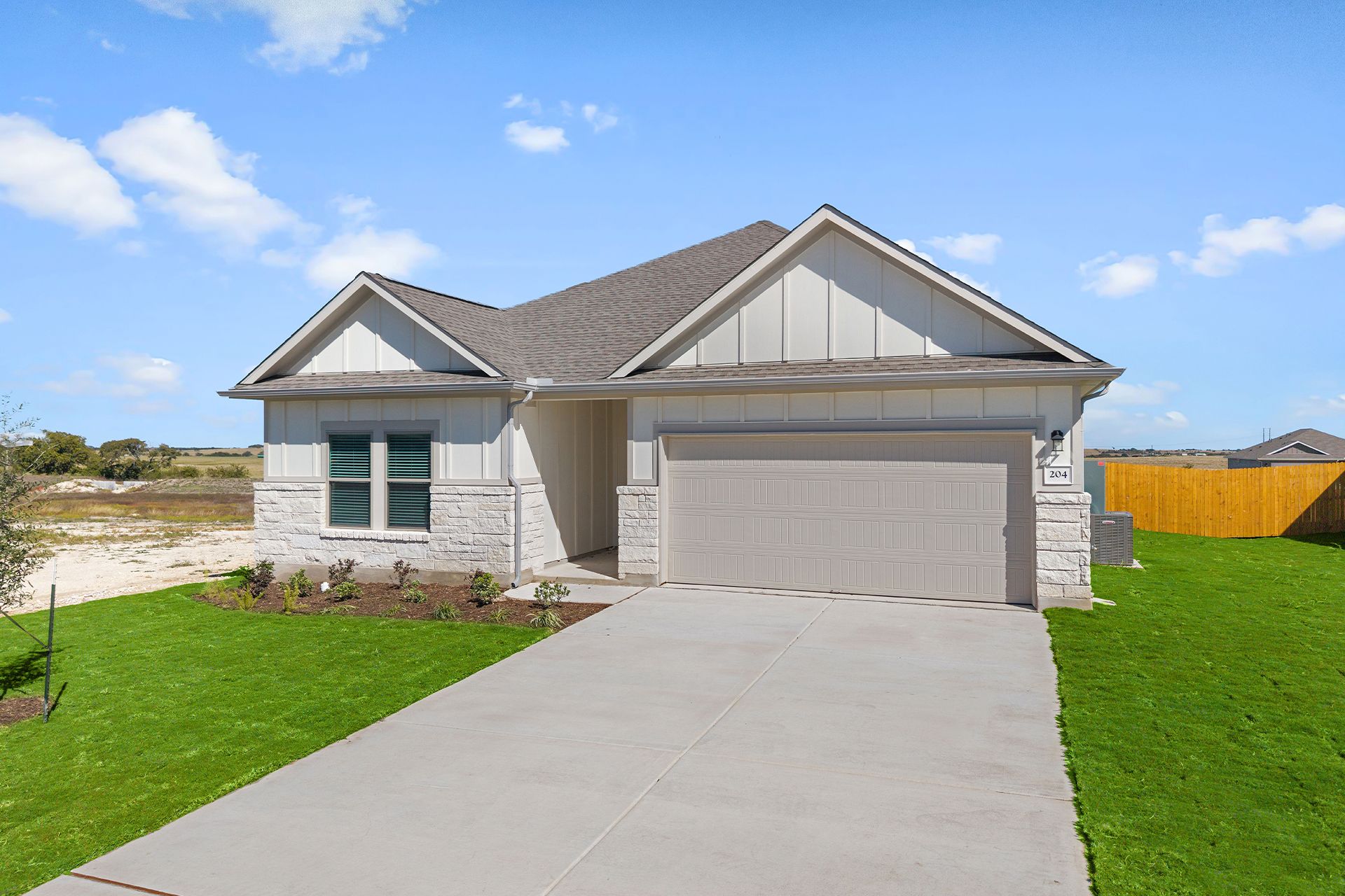 204 Sleep Hollow Jarrell, TX 76537 - Photo 3 of 24 204 Sleep Hollow - Starr E2 Elevation