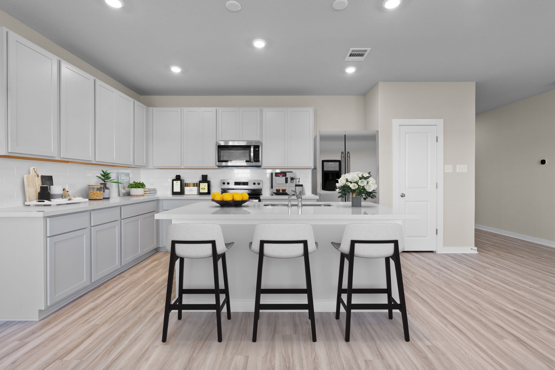 204 Sleep Hollow Jarrell, TX 76537 - Photo 5 of 24 Light & Bright Kitchen - Virtually Staged