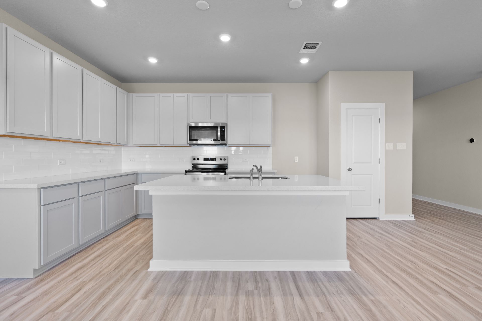 204 Sleep Hollow Jarrell, TX 76537 - Photo 8 of 24 Beautiful Open Concept Kitchen