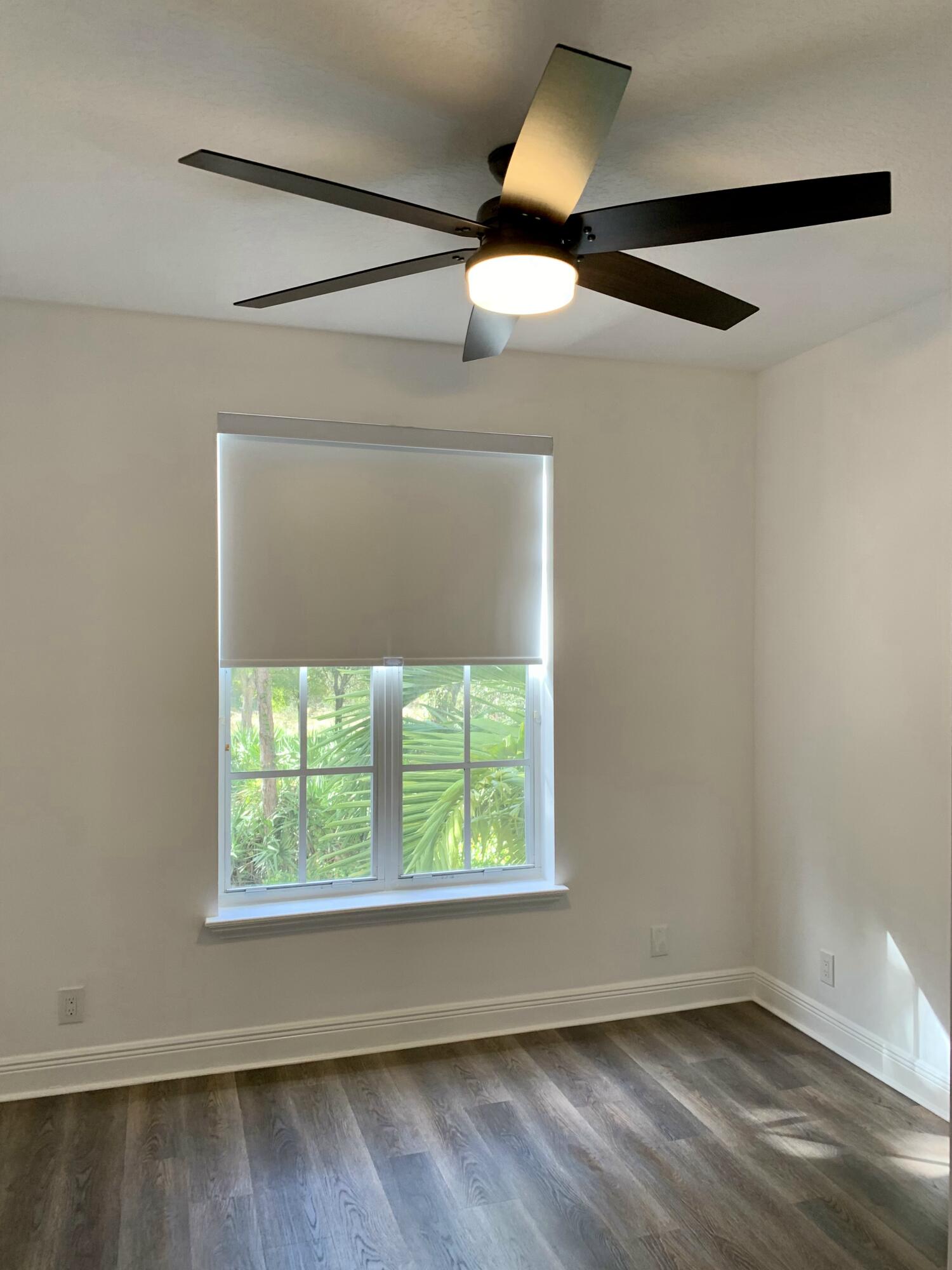 104 Jesup Lane Jupiter, FL 33458 - Photo 20 of 35 BEDROOM 3 2ND LEVEL