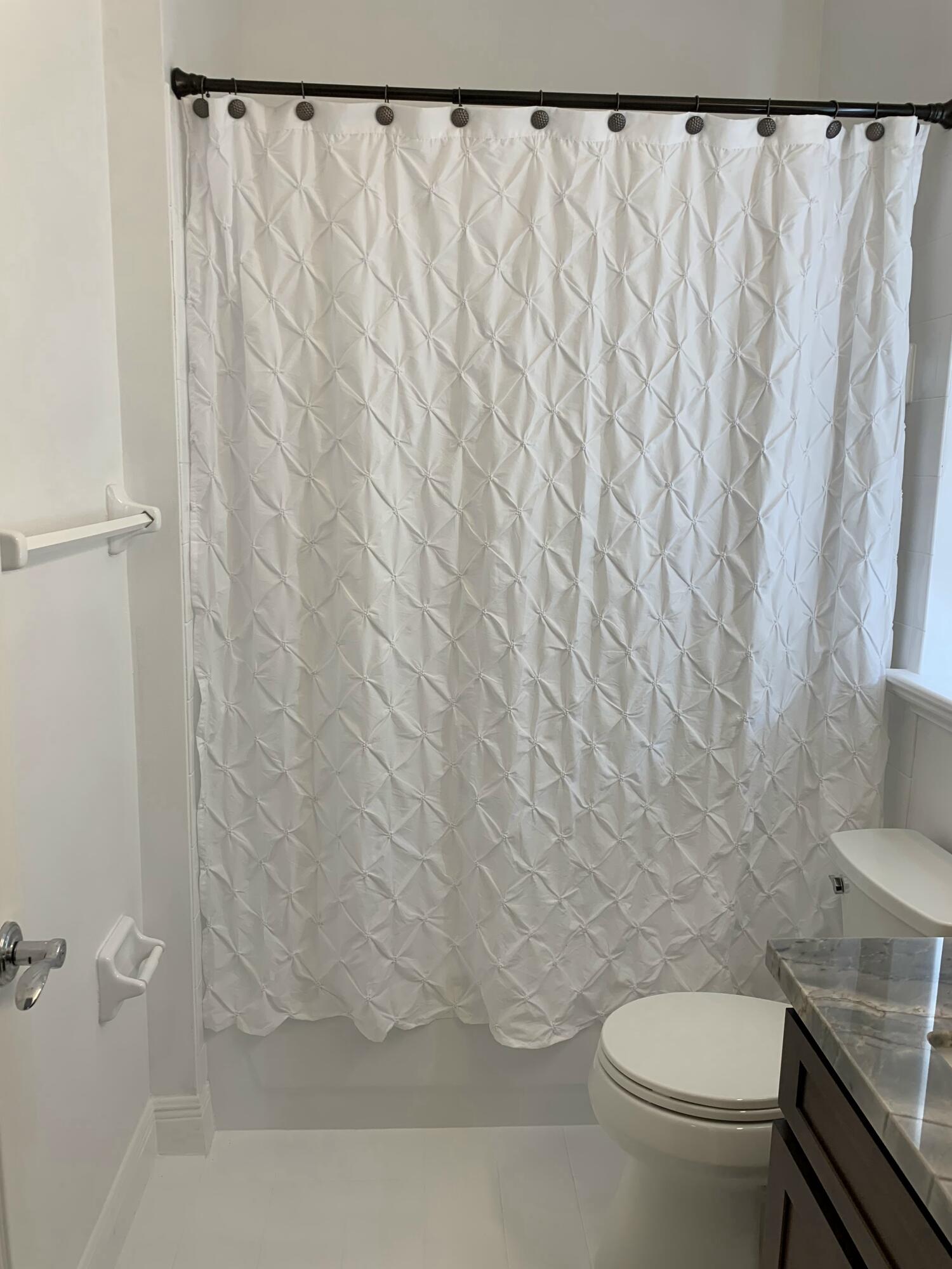 104 Jesup Lane Jupiter, FL 33458 - Photo 23 of 35 FULL BATH 2ND LEVEL