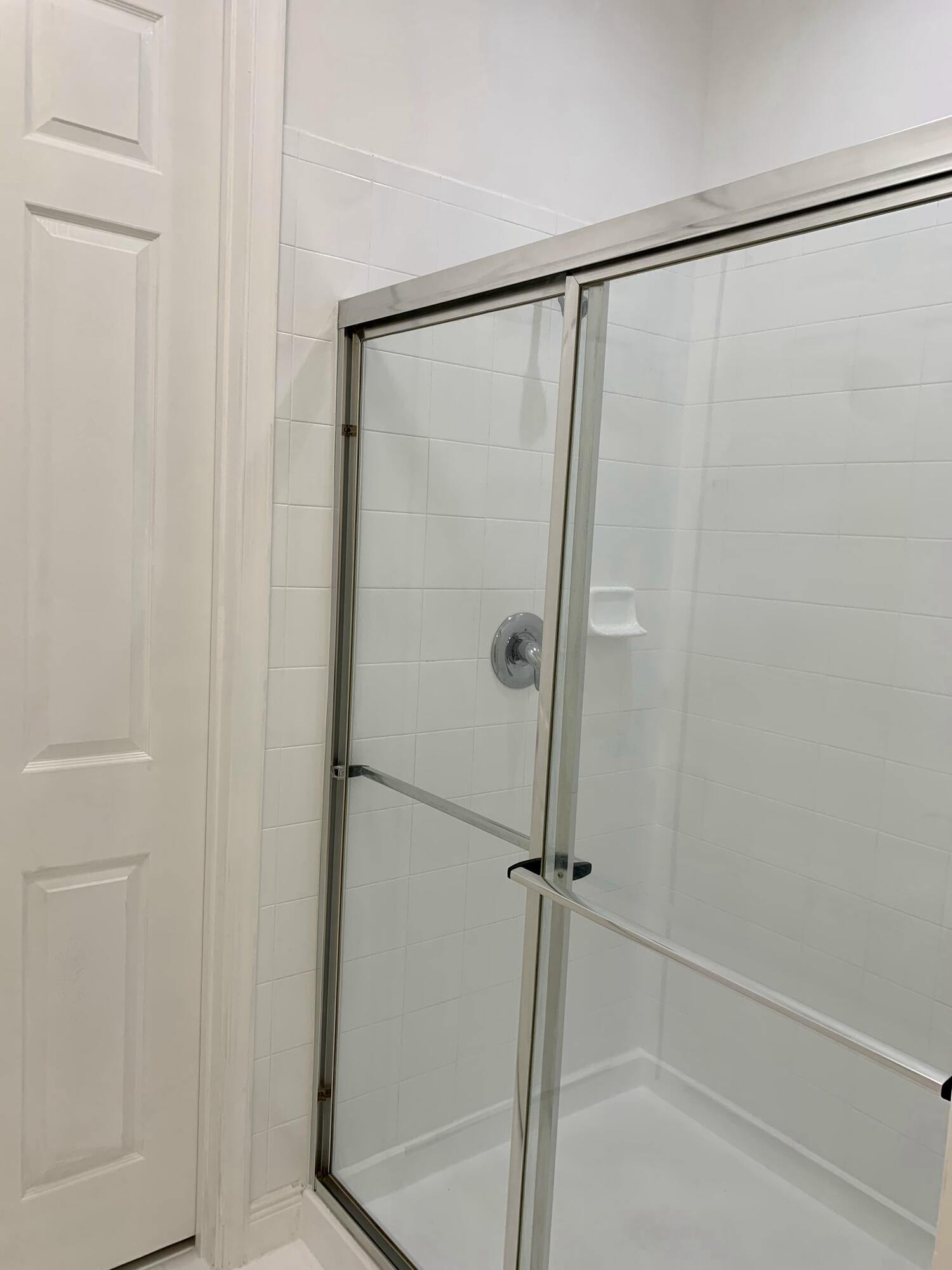 104 Jesup Lane Jupiter, FL 33458 - Photo 32 of 35 MASTER BATH