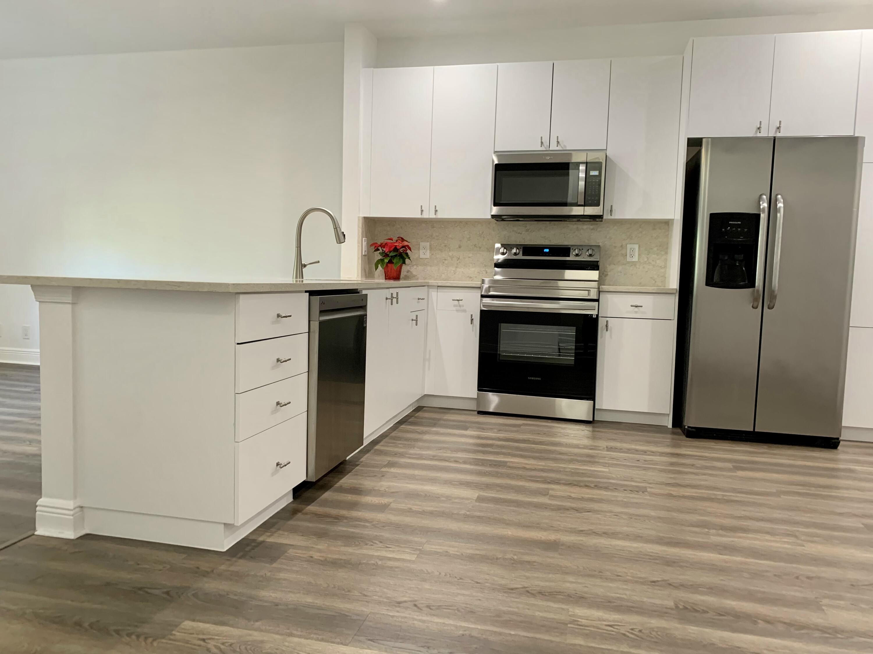 104 Jesup Lane Jupiter, FL 33458 - Photo 9 of 35 KITCHEN