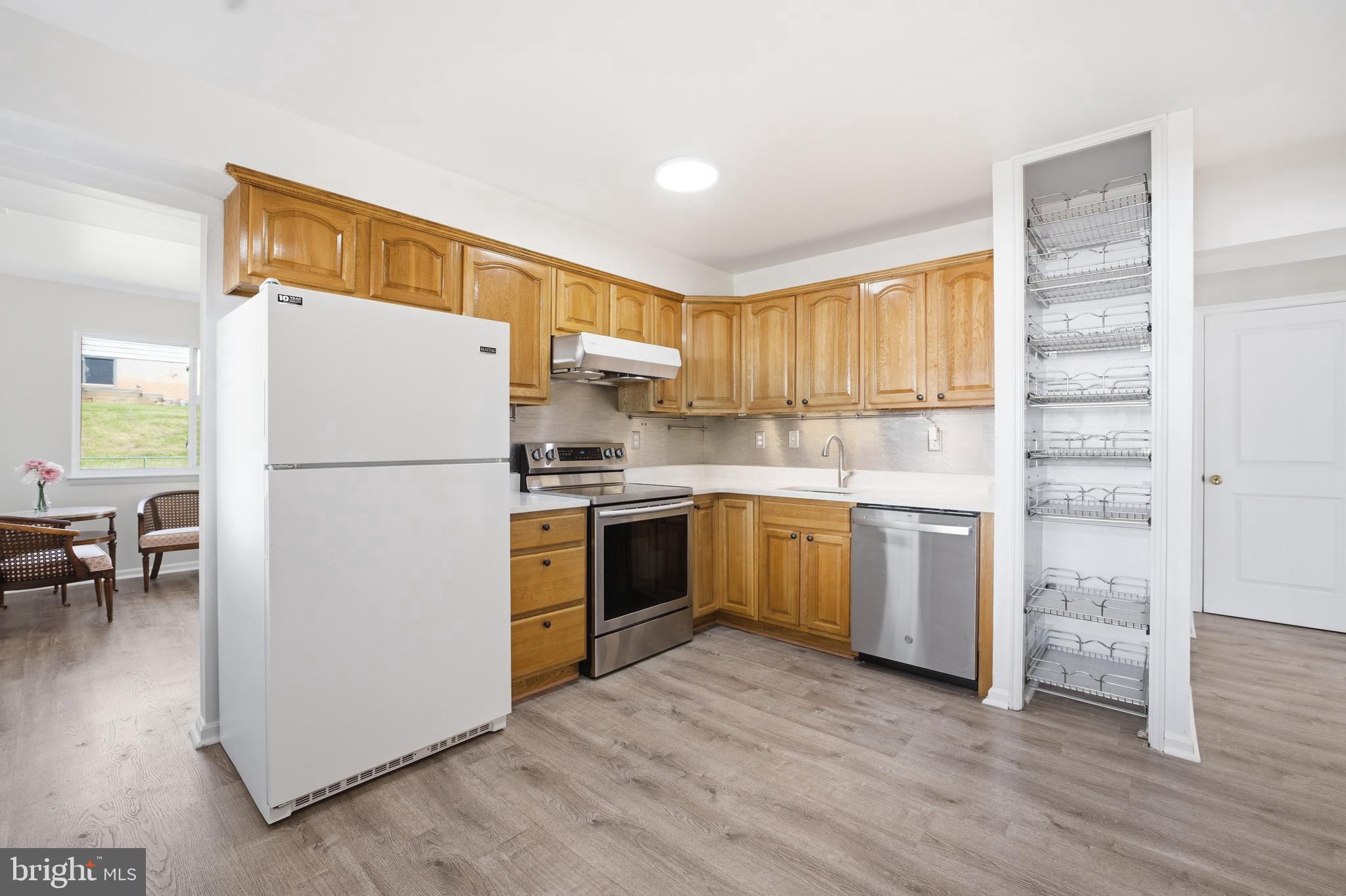 616 Chichester Lane Silver Spring, MD 20904 - Photo 7 of 30