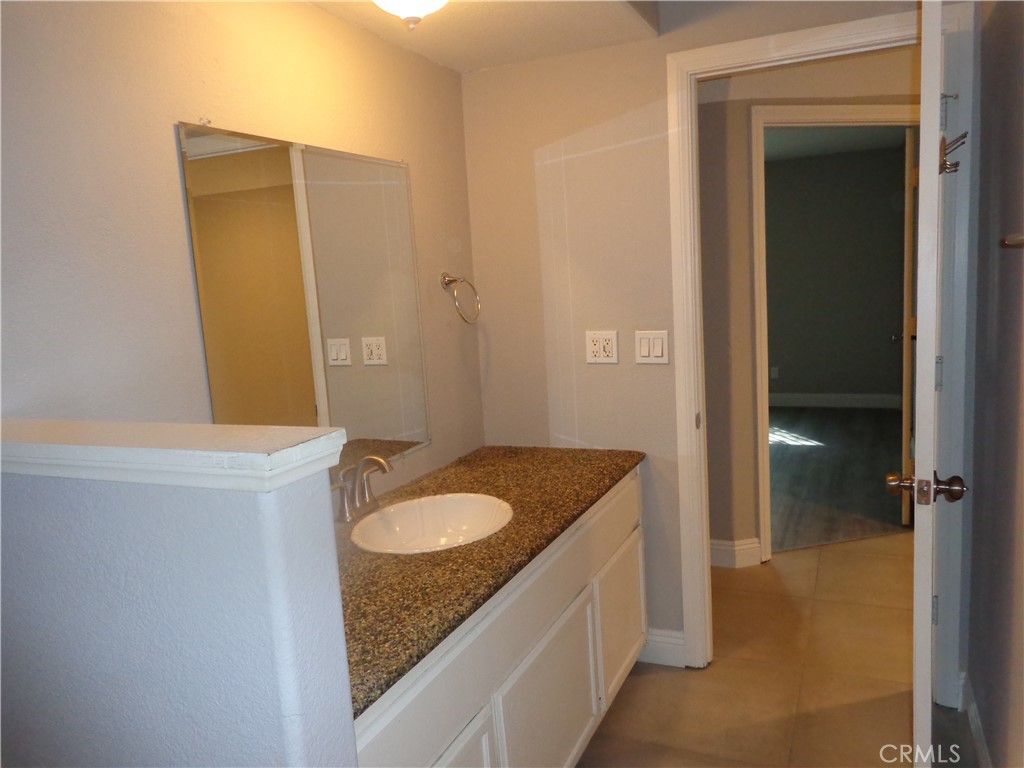 12744 Running Deer Road Apple Valley, CA 92308 - Photo 17 of 30 Gallery Image 17