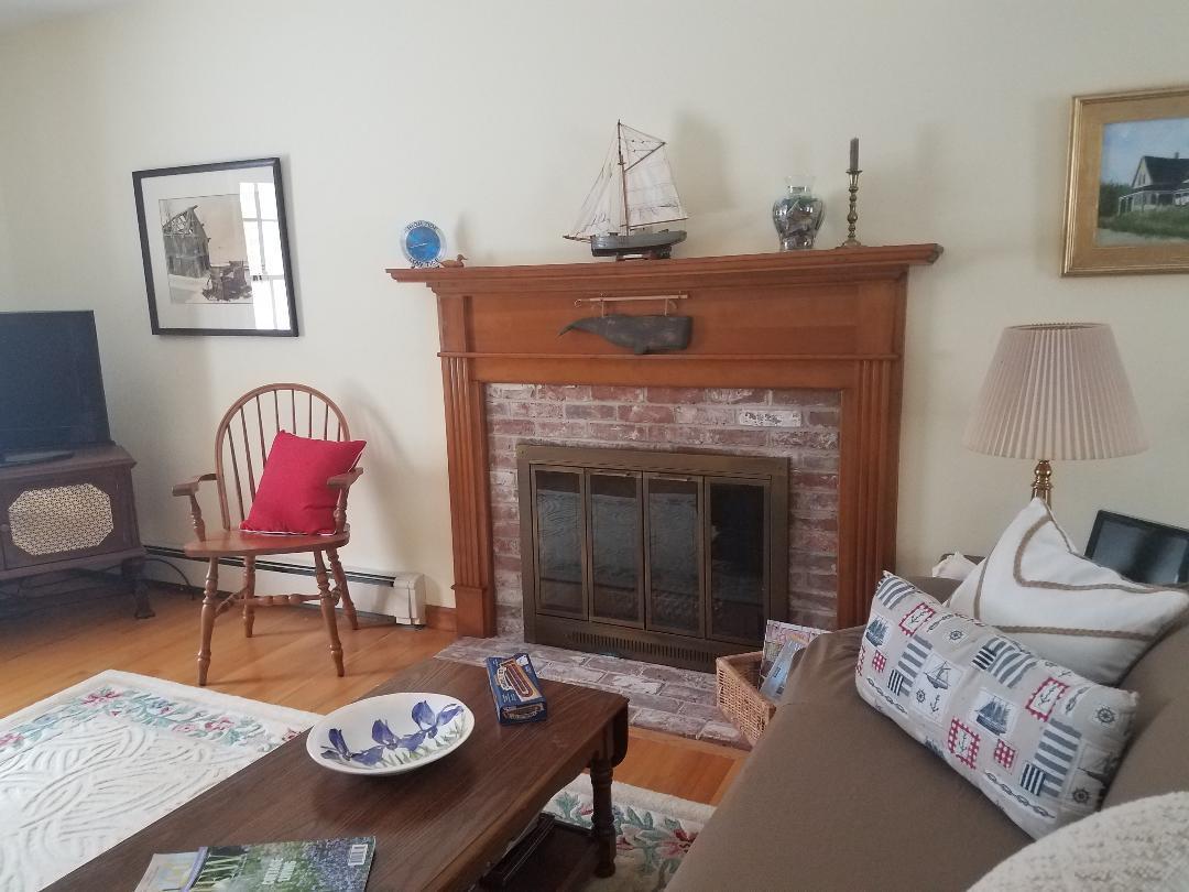 7 Hillside Road Harwich, MA 02645 - Photo 8 of 30 fp