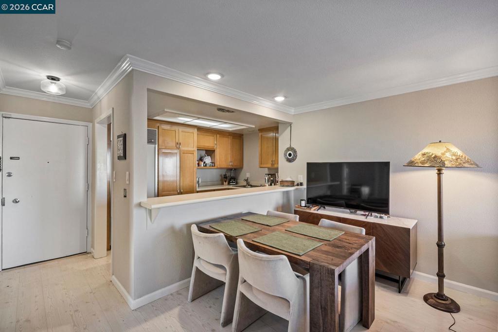 2-2 Panoramic Way, Unit 304 Berkeley, CA 94704 - Photo 17 of 43