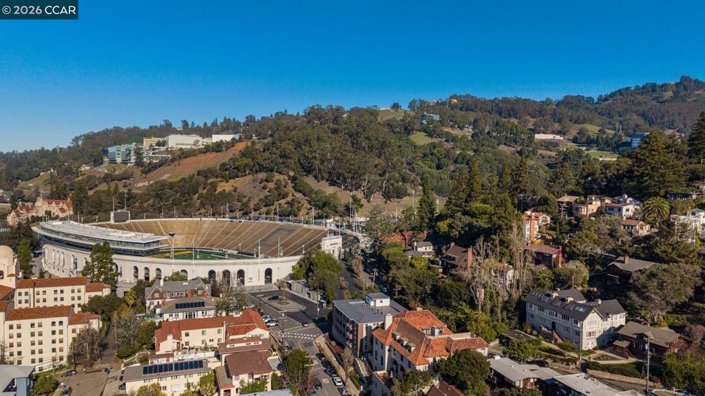 2-2 Panoramic Way, Unit 304 Berkeley, CA 94704 - Photo 30 of 43