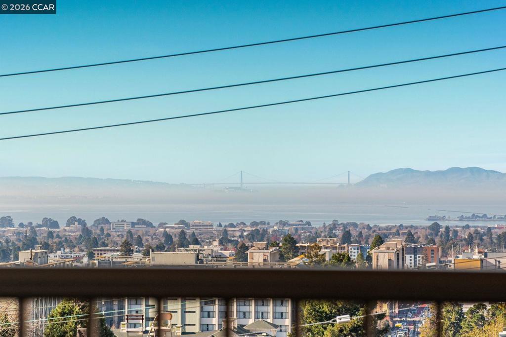 2-2 Panoramic Way, Unit 304 Berkeley, CA 94704 - Photo 4 of 43