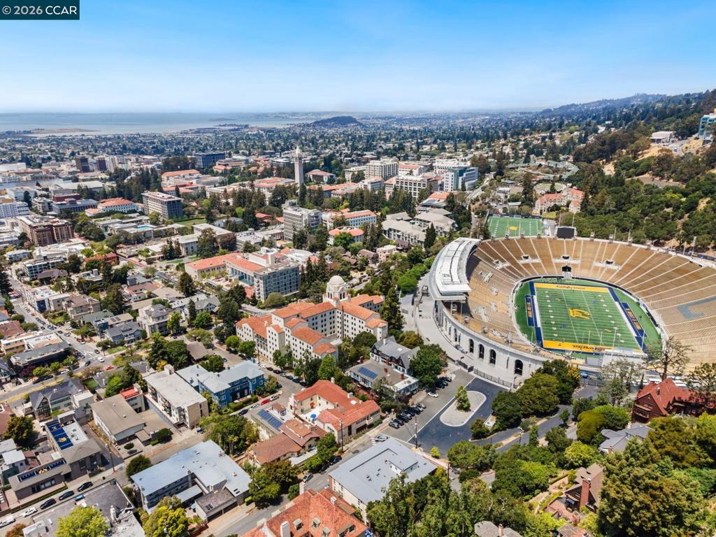 2-2 Panoramic Way, Unit 304 Berkeley, CA 94704 - Photo 6 of 43