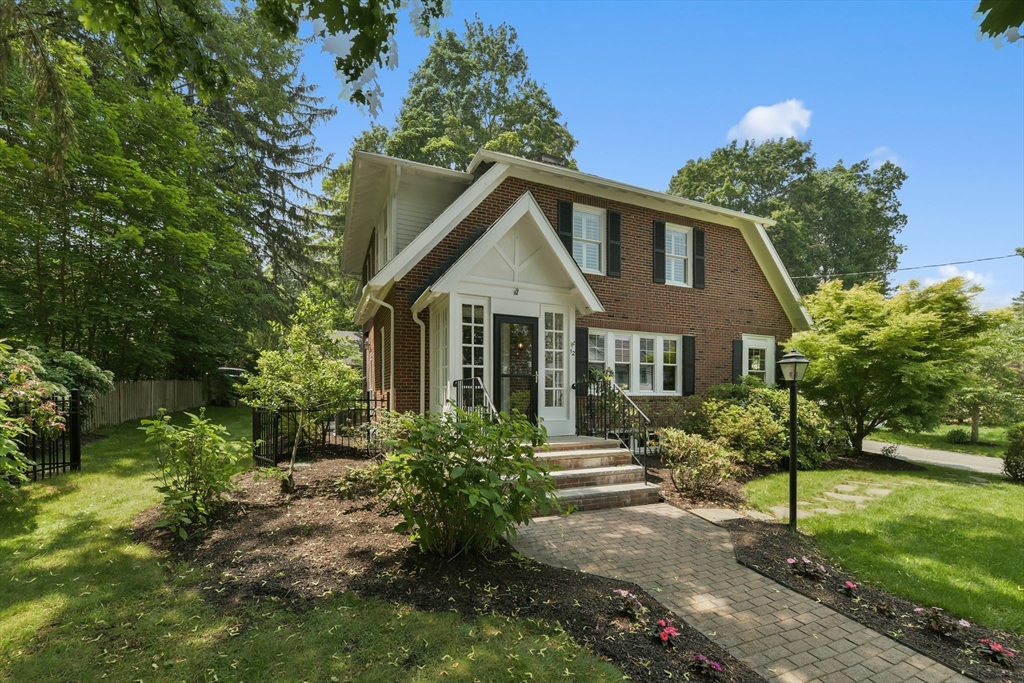 12 Coolidge Avenue Lexington, MA 02420 - Photo 1 of 24