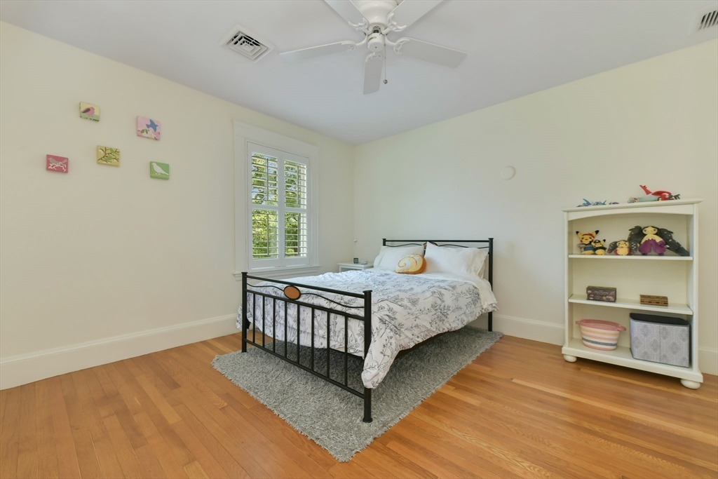 12 Coolidge Avenue Lexington, MA 02420 - Photo 16 of 24