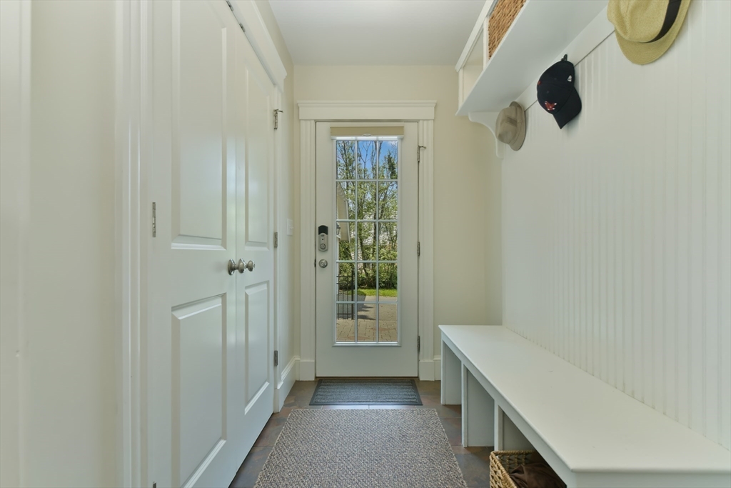 12 Coolidge Avenue Lexington, MA 02420 - Photo 21 of 24