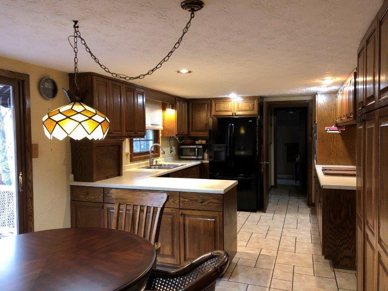 105 Greystone Drive Oak Ridge, TN 37830 - Photo 11 of 35 13 Kitchen