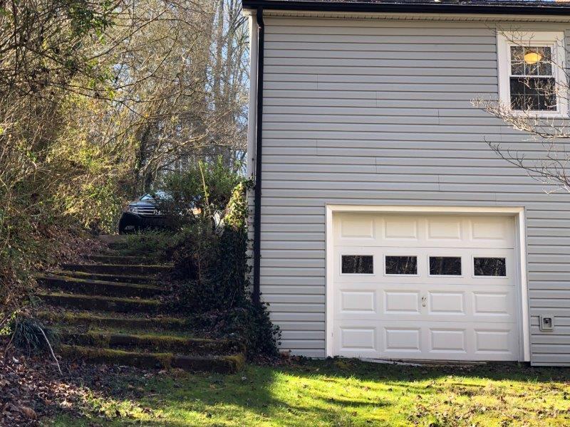 105 Greystone Drive Oak Ridge, TN 37830 - Photo 3 of 35 04 3rd Garage