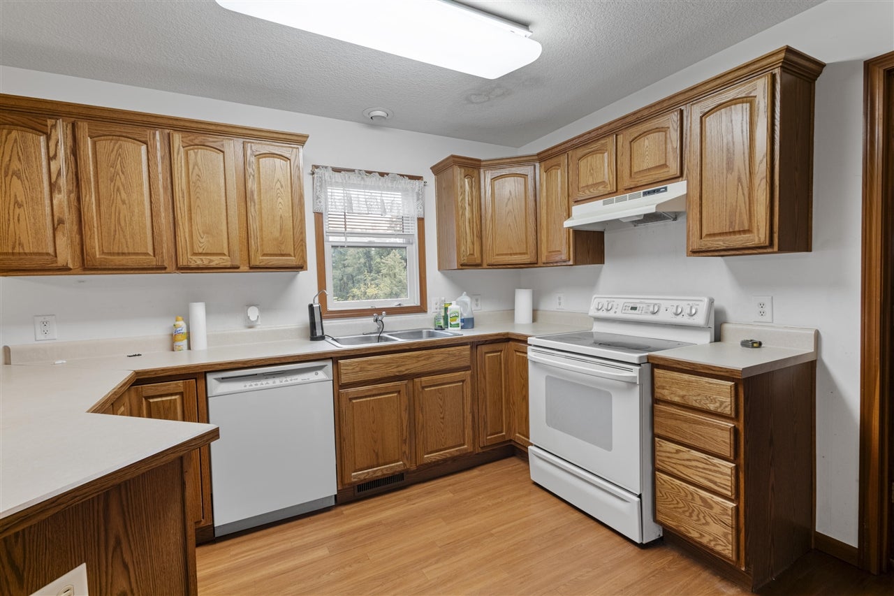 1152 Burbank Road Quincy, MI 49082 - Photo 11 of 34 Gallery Image 11