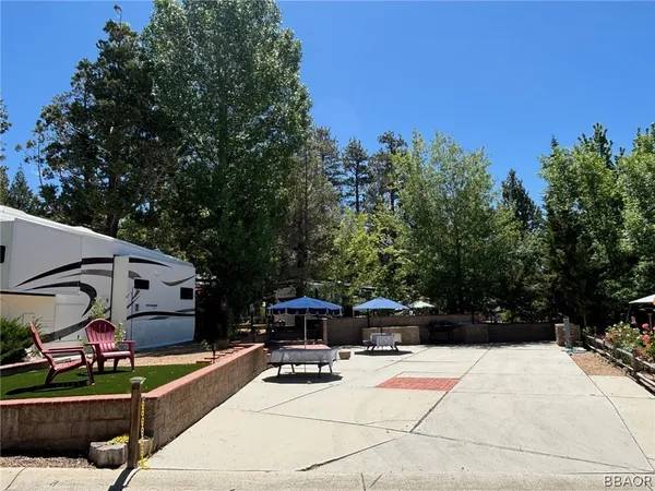 $229,000 | 40751 North Shore Lane, Unit 17, Fawnskin, CA 92333