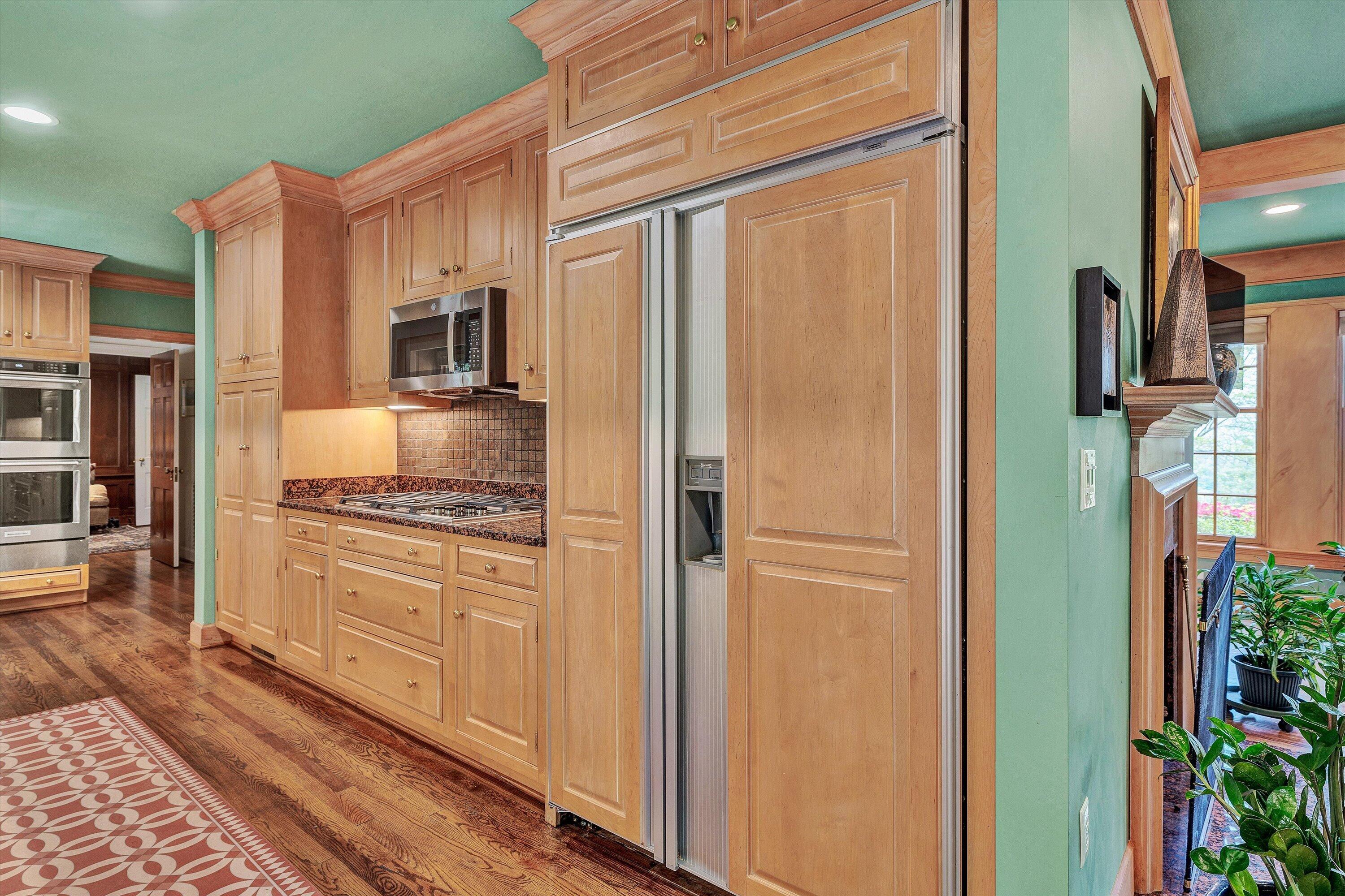 2438 Robin Hood Road Southeast Roanoke, VA 24014 - Photo 27 of 81 27-DSC00166