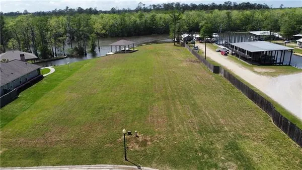 $500,000 | 21567-21559 Blue Marlin Drive, Springfield, LA 70462