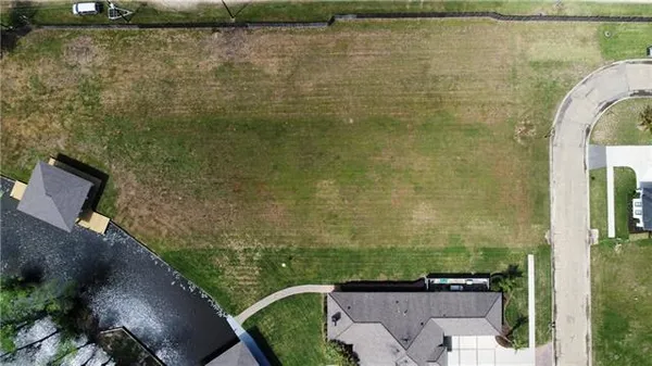 $500,000 | 21567-21559 Blue Marlin Drive, Springfield, LA 70462