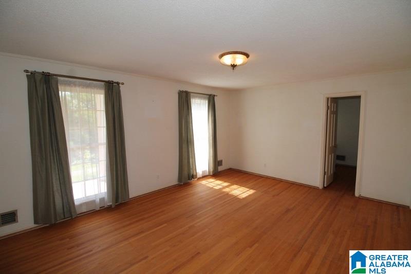 945 Pine Hill Road Birmingham, AL 35235 - Photo 10 of 20