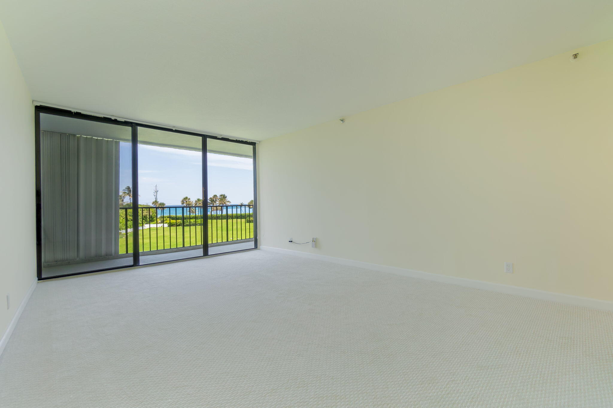 1300 Florida A1A, Unit 313 Jupiter, FL 33477 - Photo 11 of 32 9-web-or-mls-DSC07326-Enhanced-NR