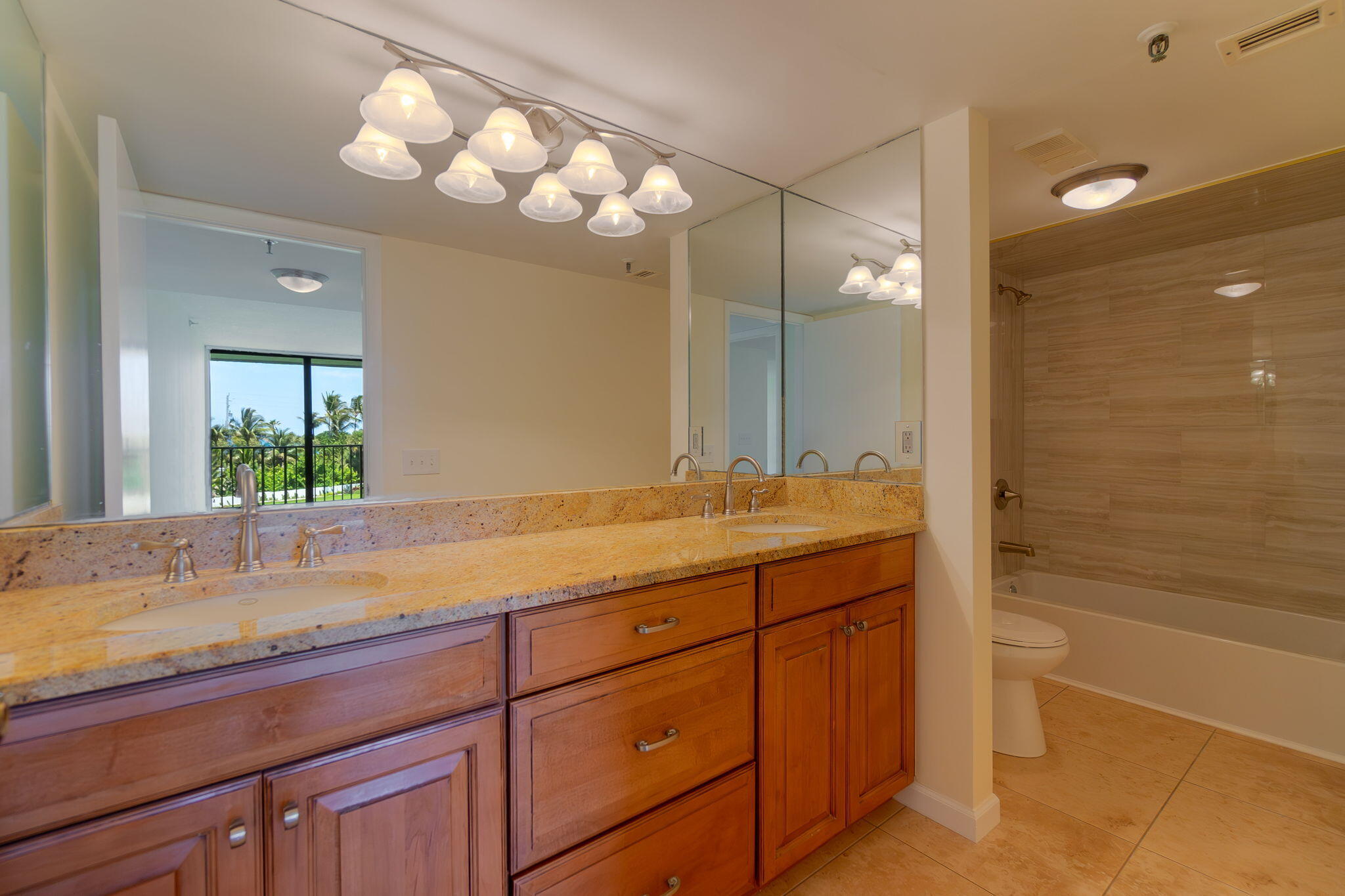 1300 Florida A1A, Unit 313 Jupiter, FL 33477 - Photo 14 of 32 12-web-or-mls-DSC07334-Enhanced-NR