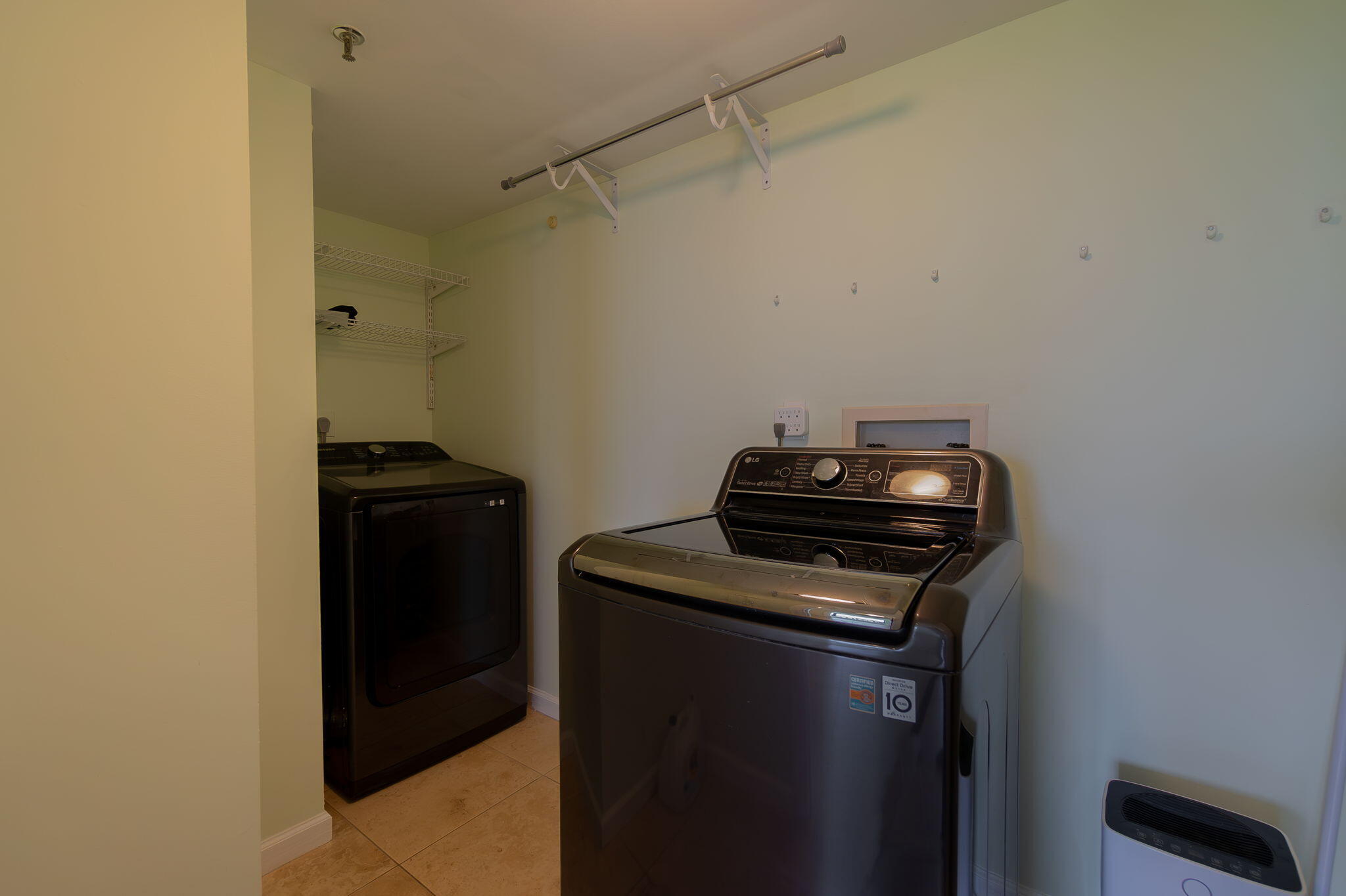 1300 Florida A1A, Unit 313 Jupiter, FL 33477 - Photo 20 of 32 18-web-or-mls-DSC07351-Enhanced-NR