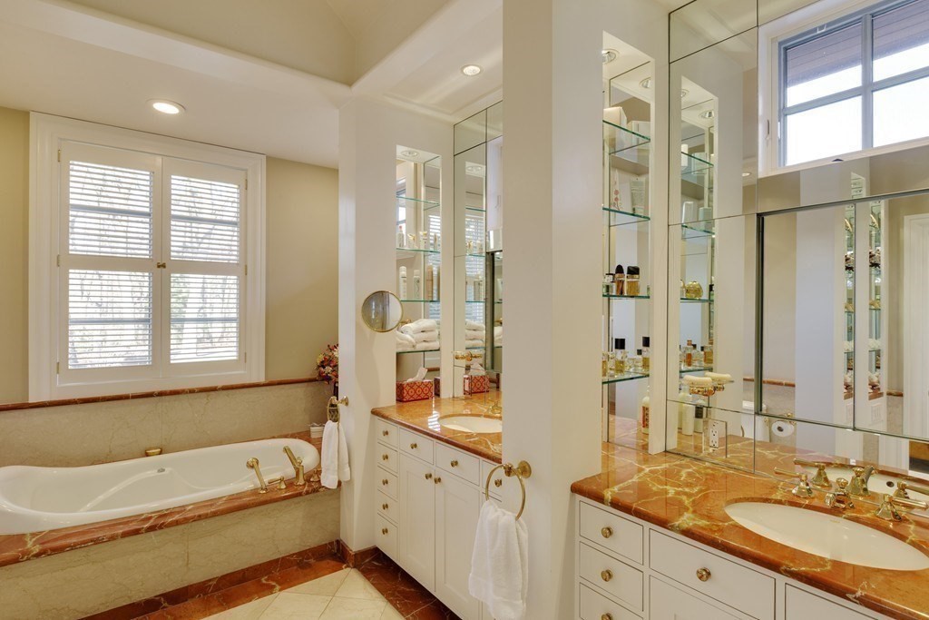 680 Strawberry Hill Road Concord, MA 01742 - Photo 12 of 23