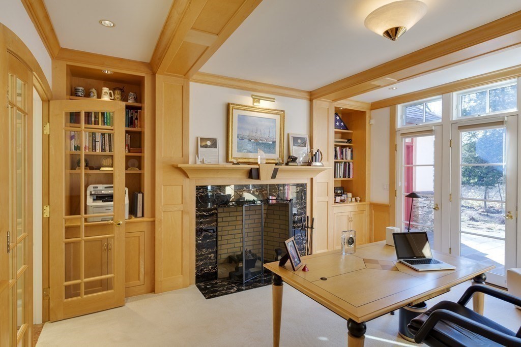 680 Strawberry Hill Road Concord, MA 01742 - Photo 14 of 23