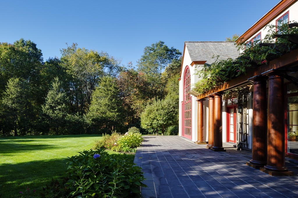 680 Strawberry Hill Road Concord, MA 01742 - Photo 2 of 23