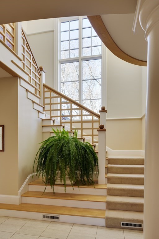 680 Strawberry Hill Road Concord, MA 01742 - Photo 5 of 23