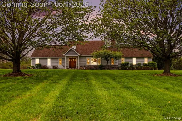 $499,999 | 10741 West Braemar, Holly, MI 48442