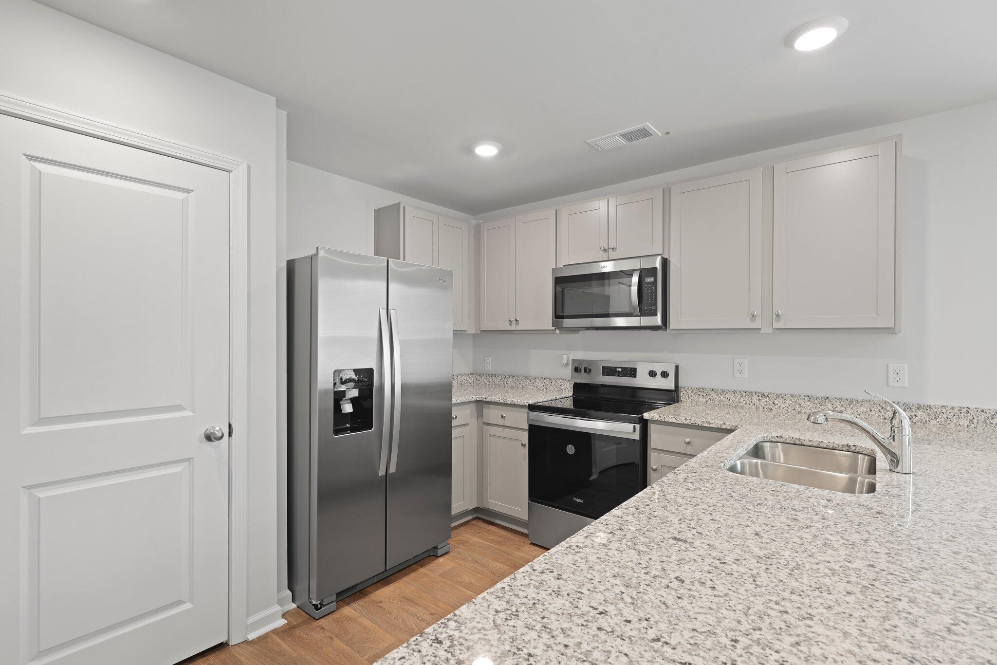 617 Perch Lane Santee, SC 29142 - Photo 7 of 25 27-web-or-mls-550A1286
