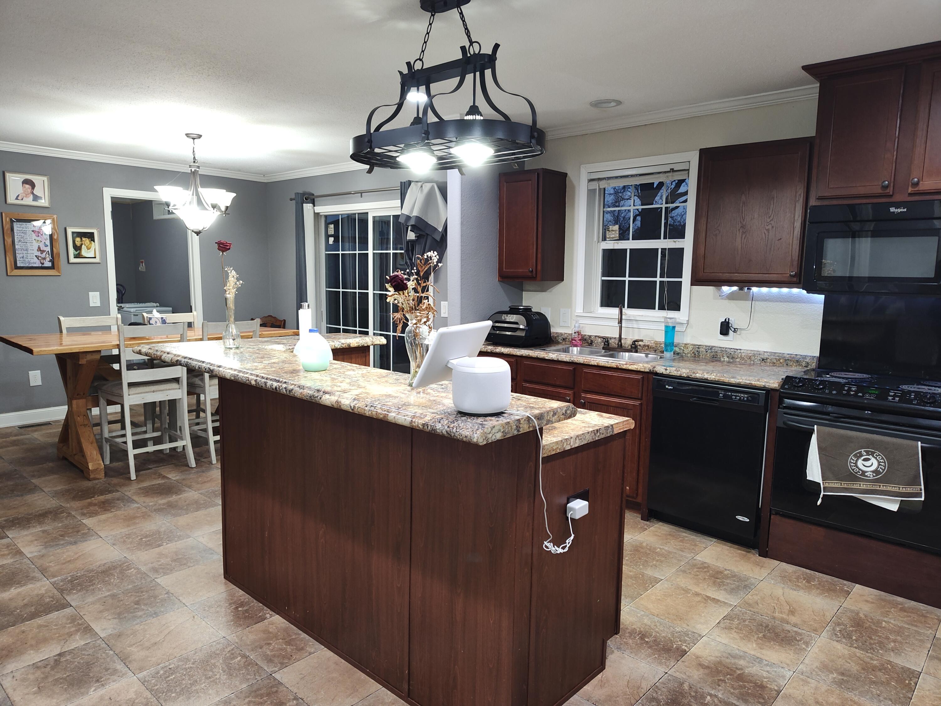 1672 East 355th Road Bolivar, MO 65613 - Photo 81 of 92 House #2 Kitchen with island