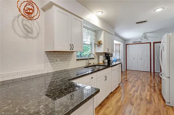 $3,000 | 3520 2nd Avenue Northeast, Naples, FL 34120