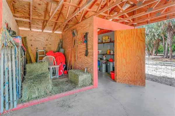 $3,000 | 3520 2nd Avenue Northeast, Naples, FL 34120