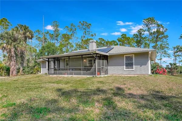 $3,000 | 3520 2nd Avenue Northeast, Naples, FL 34120