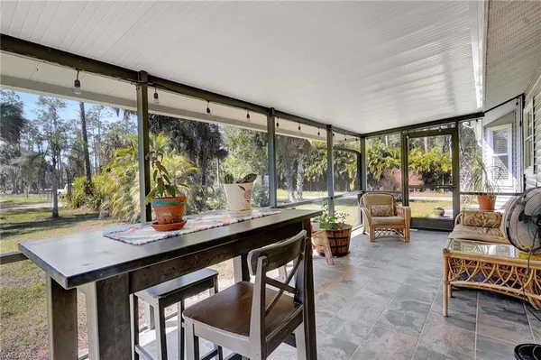 $3,000 | 3520 2nd Avenue Northeast, Naples, FL 34120