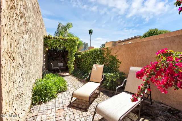 $12,900 | 8095 East VÃa Del Desierto, Scottsdale, AZ 85258