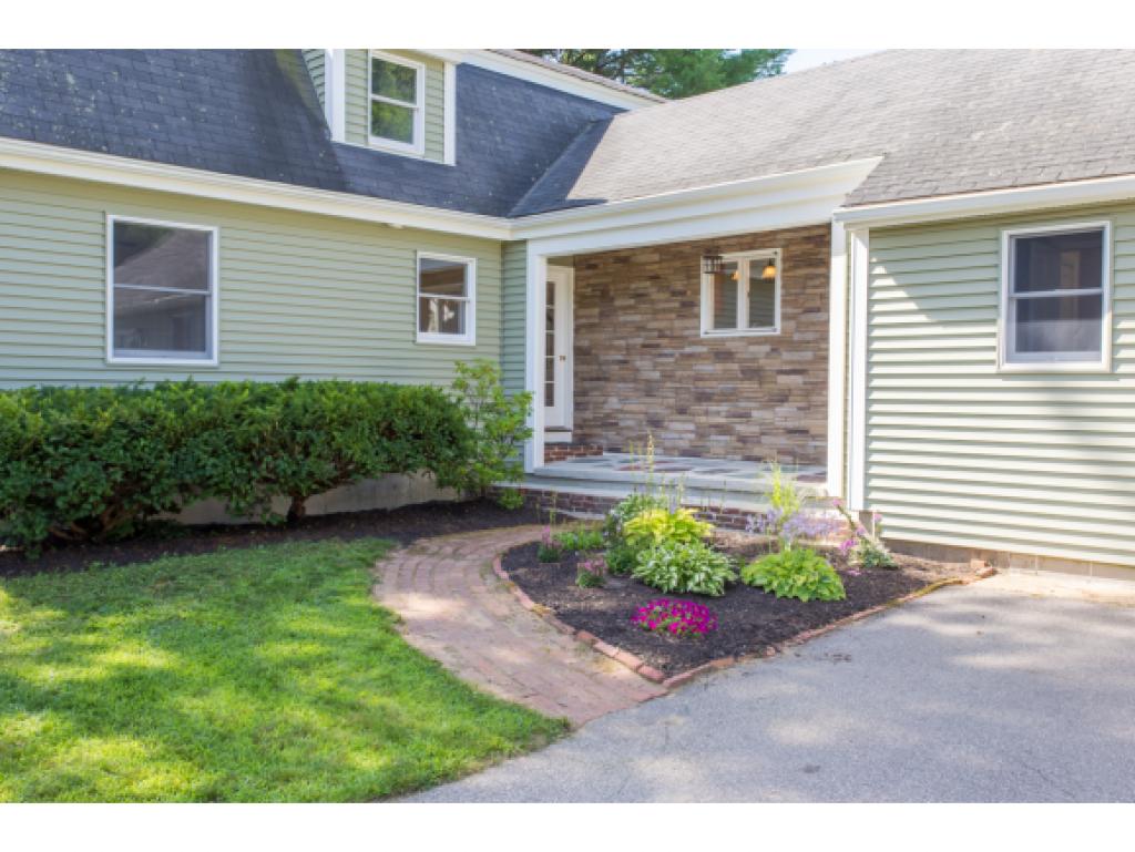 11 Towle Lane Rochester, NH 03867 - Photo 2 of 34