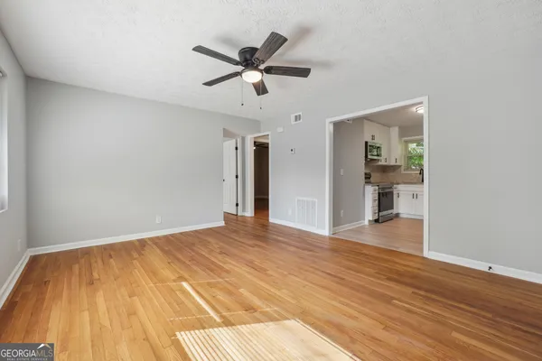 $1,395 | 169 Constitution Boulevard, Unit 5, Lawrenceville, GA 30046