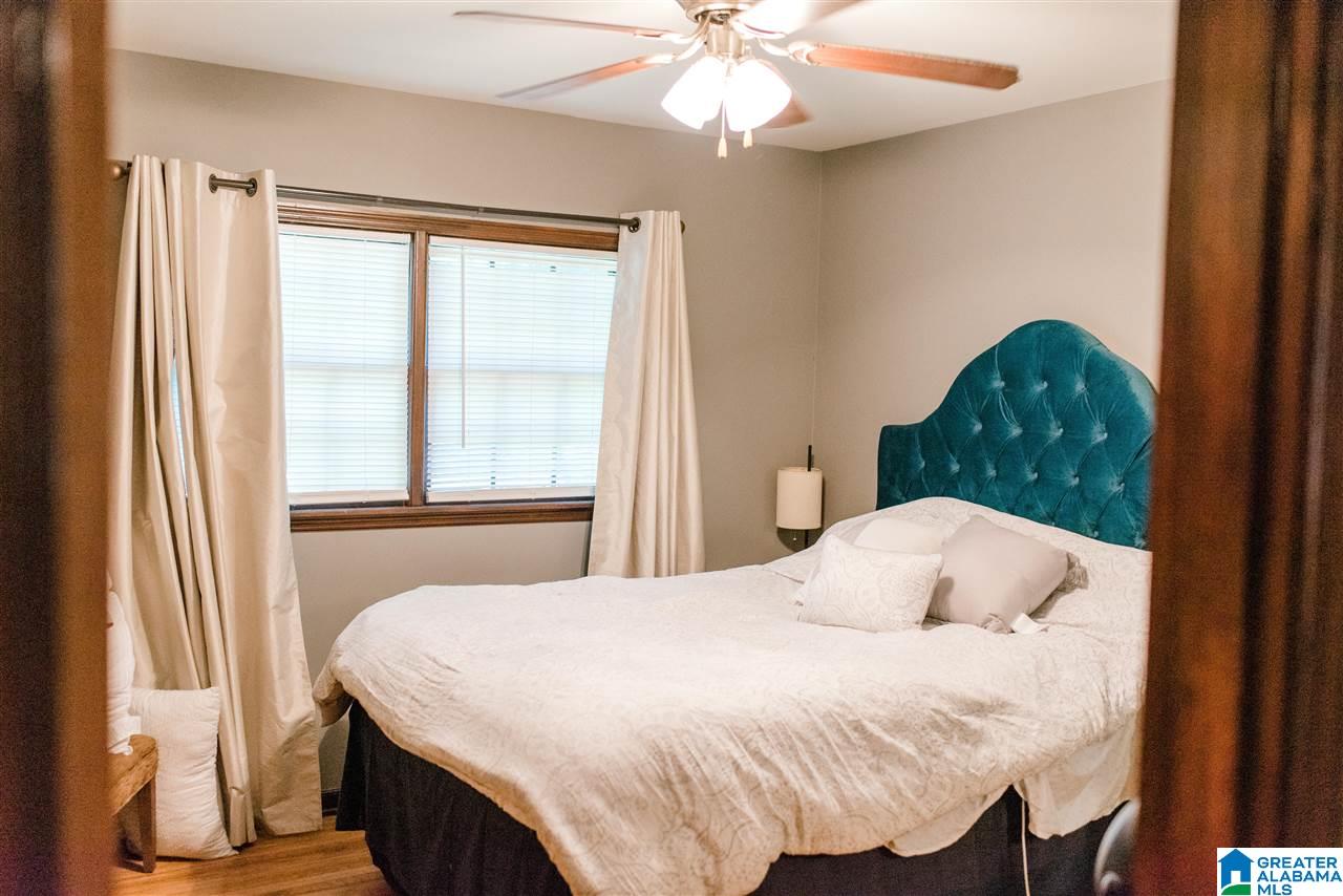 1117 Barnisdale Road Birmingham, AL 35235 - Photo 9 of 17
