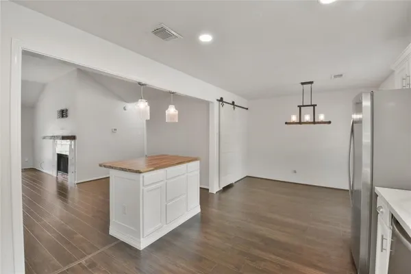 $2,000 | 5014 Temple Bell Drive, Spring, TX 77388