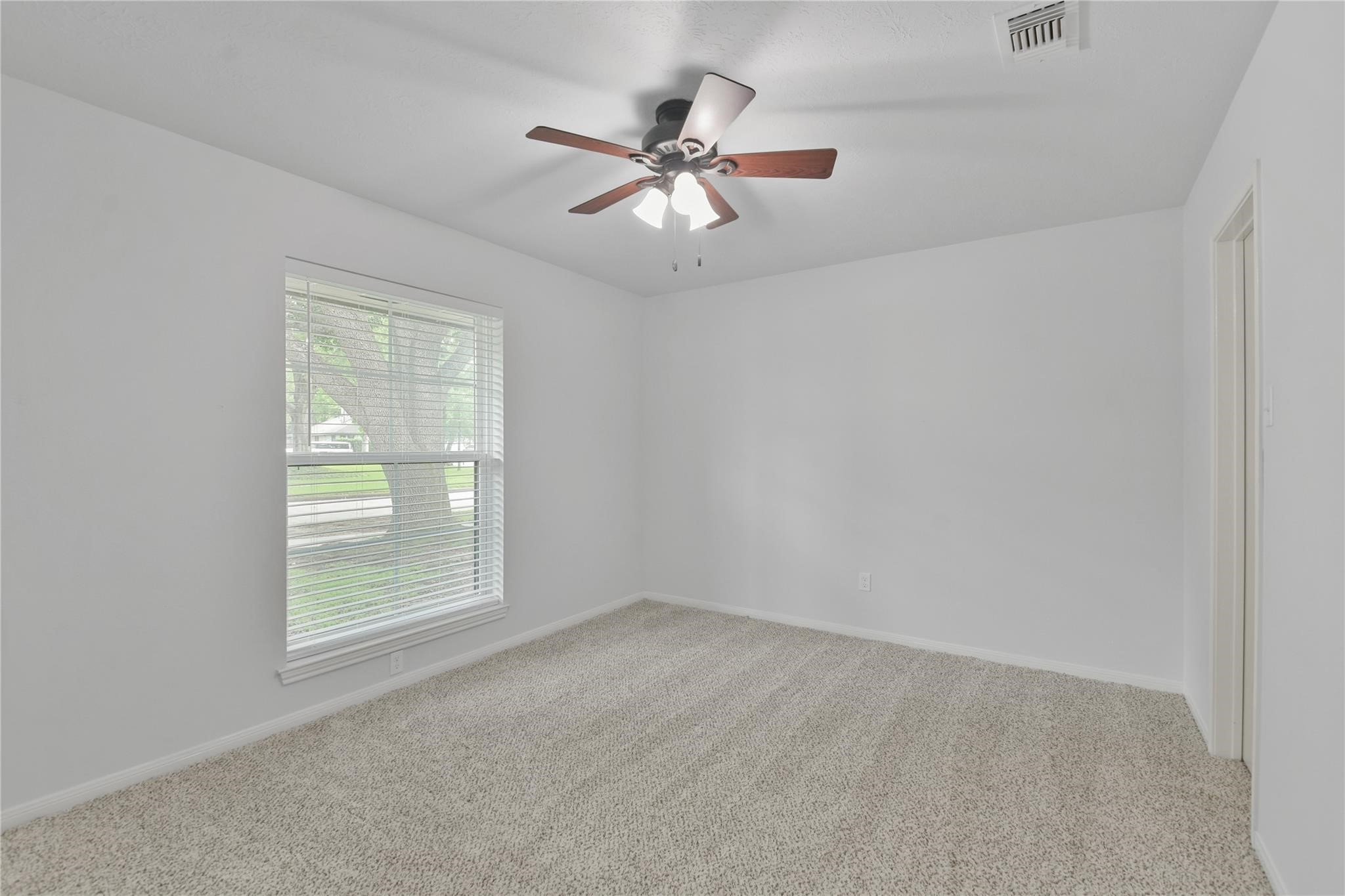 5014 Temple Bell Drive Spring, TX 77388 - Photo 22 of 30 Second bedroom