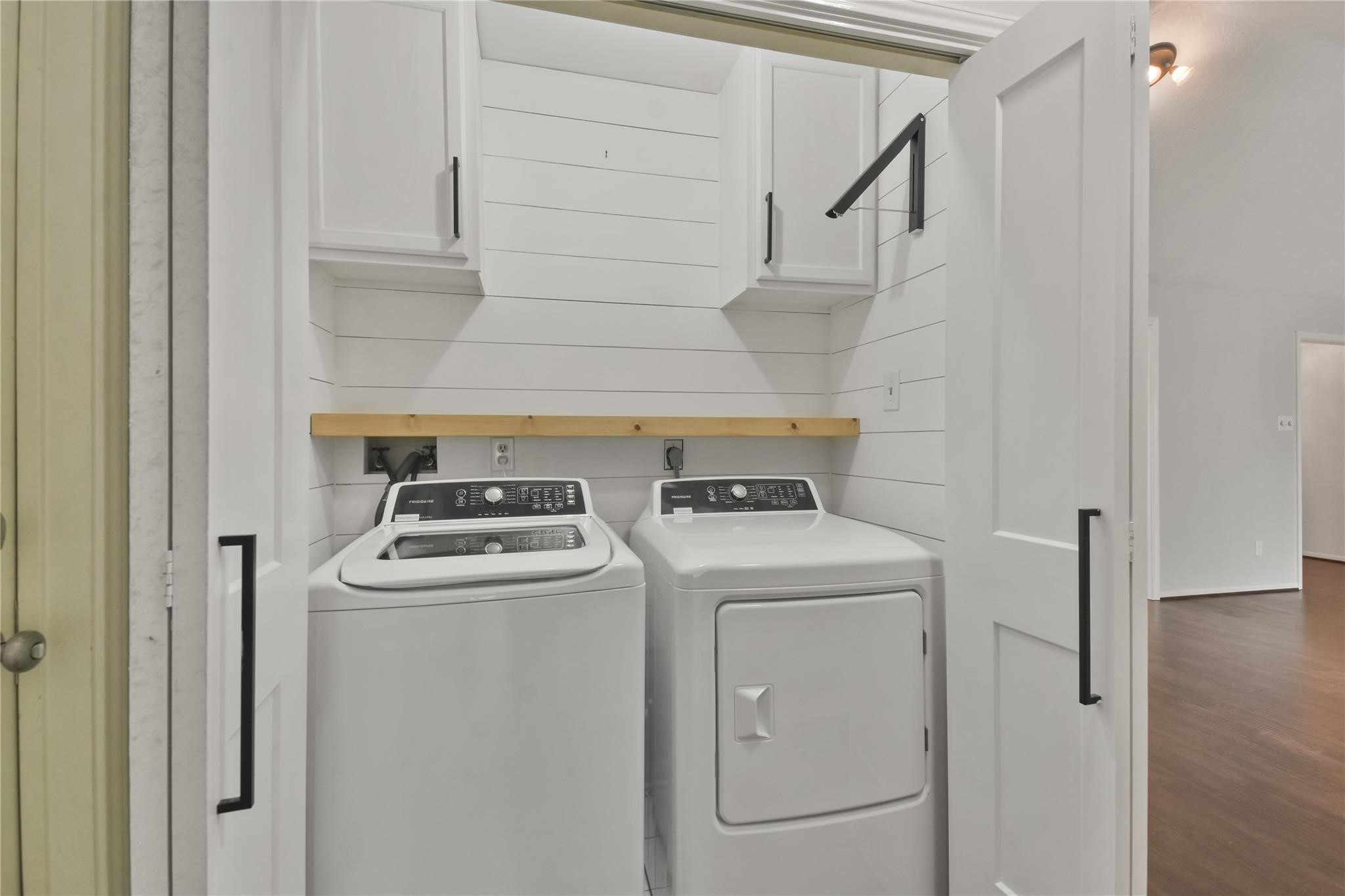 5014 Temple Bell Drive Spring, TX 77388 - Photo 26 of 30 Utility room with storage