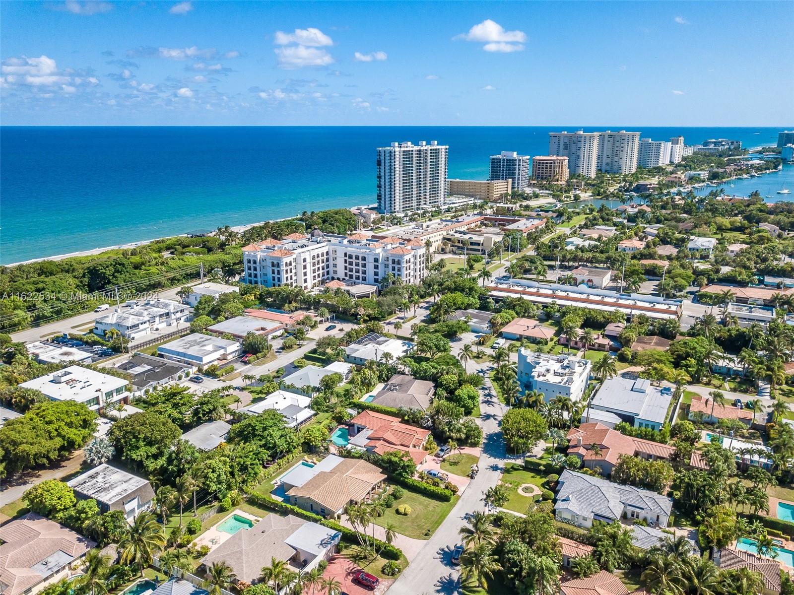 160 Northeast Wavecrest Court Boca Raton, FL 33432 - Photo 2 of 52 a view of a city