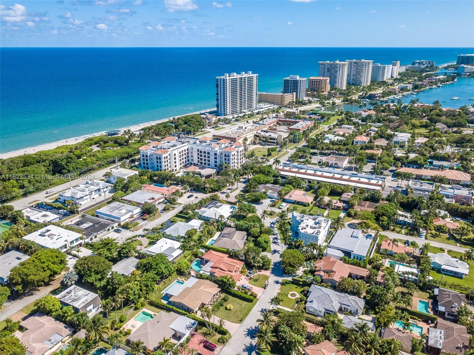 160 Northeast Wavecrest Court Boca Raton, FL 33432 - Photo 4 of 52 a city view