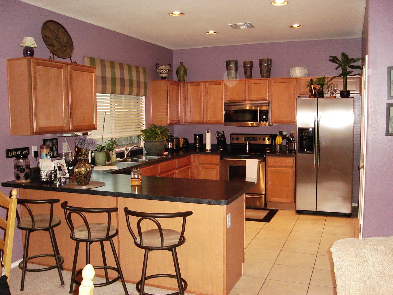 17794 West Rimrock Street Surprise, AZ 85388 - Photo 2 of 6 Kitchen