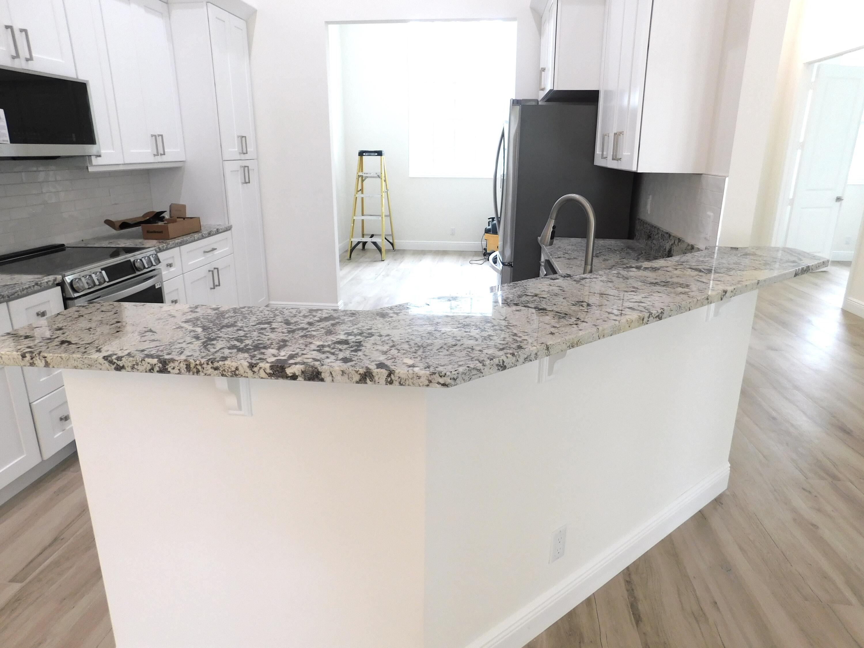 16147 63rd Road North Loxahatchee, FL 33470 - Photo 6 of 25 BREAKFAST BAR